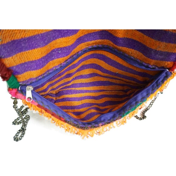 Vintage Moroccan Kilim Clutch Bag: Berber Shoulder Purse - Picture 9 of 10